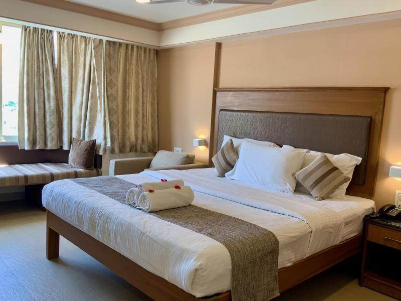 Hotel Sai Towers Puttaparthi Zewnętrze zdjęcie