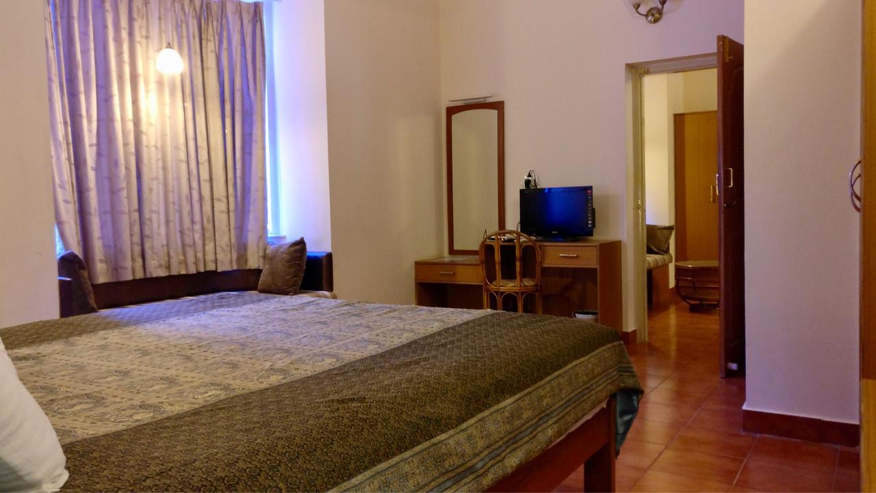 Hotel Sai Towers Puttaparthi Zewnętrze zdjęcie