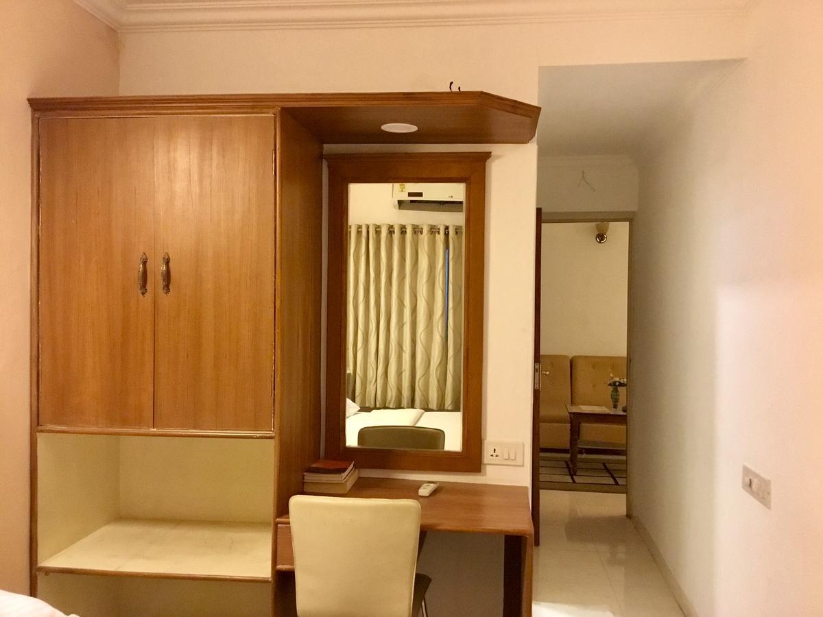 Hotel Sai Towers Puttaparthi Zewnętrze zdjęcie