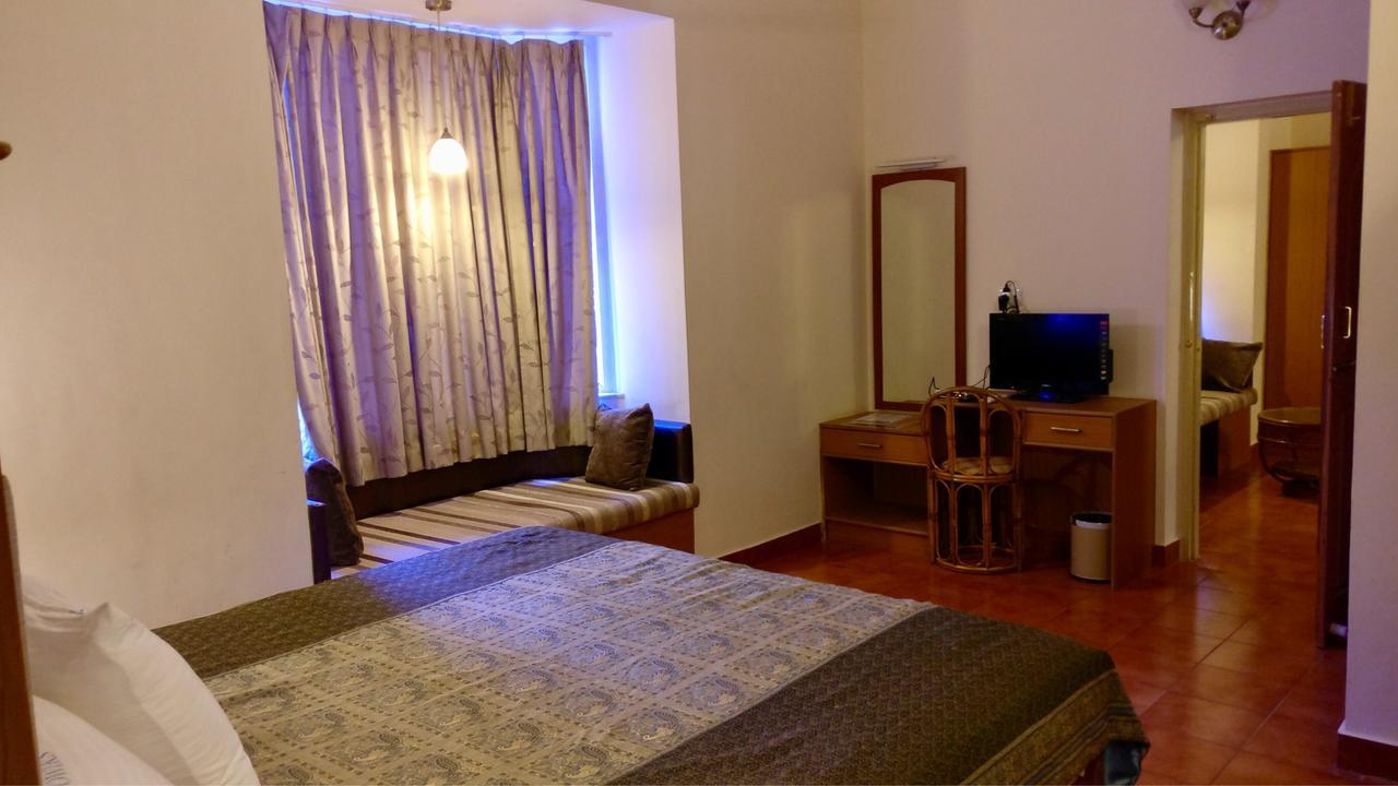 Hotel Sai Towers Puttaparthi Zewnętrze zdjęcie